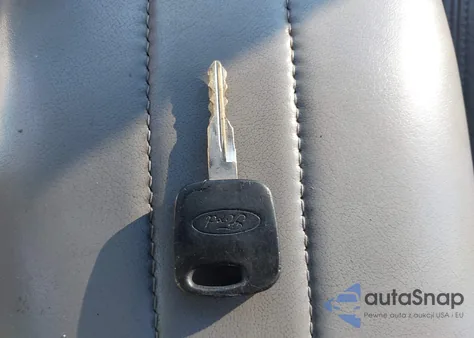 1998 Ford Expedition Eddie Bauer/Xlt z USA, uszkodzony, nr VIN 1FMFU18L5WLA09590